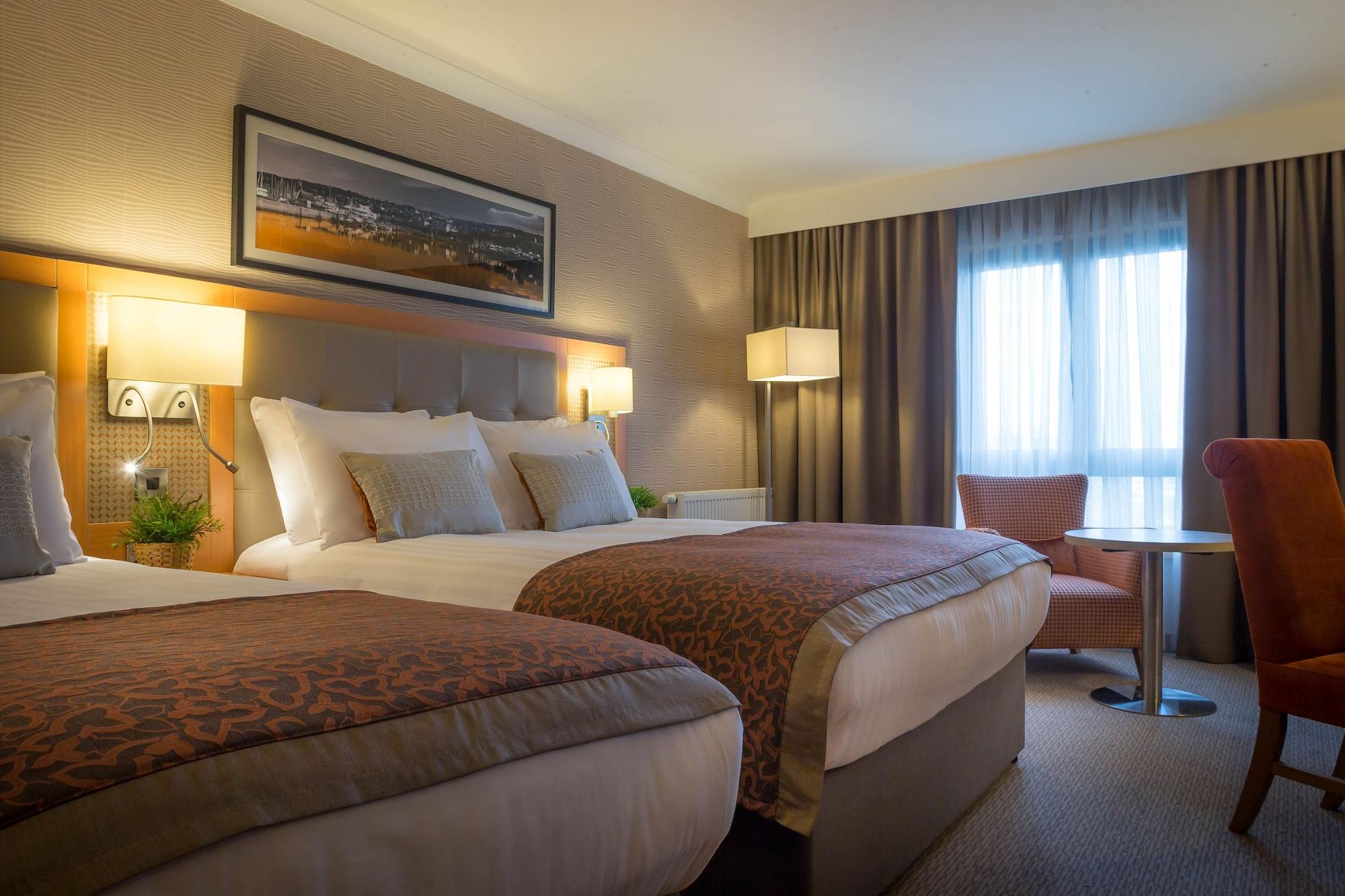 Clayton Hotel Leopardstown Exteriör bild