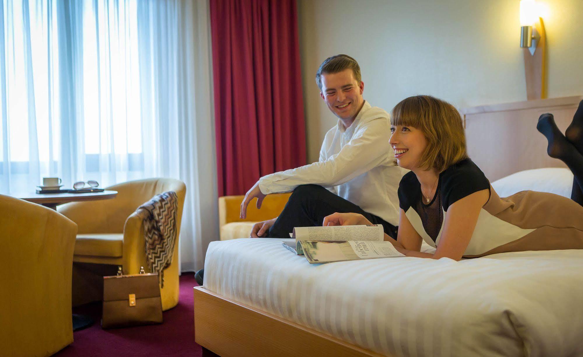 Clayton Hotel Leopardstown Exteriör bild