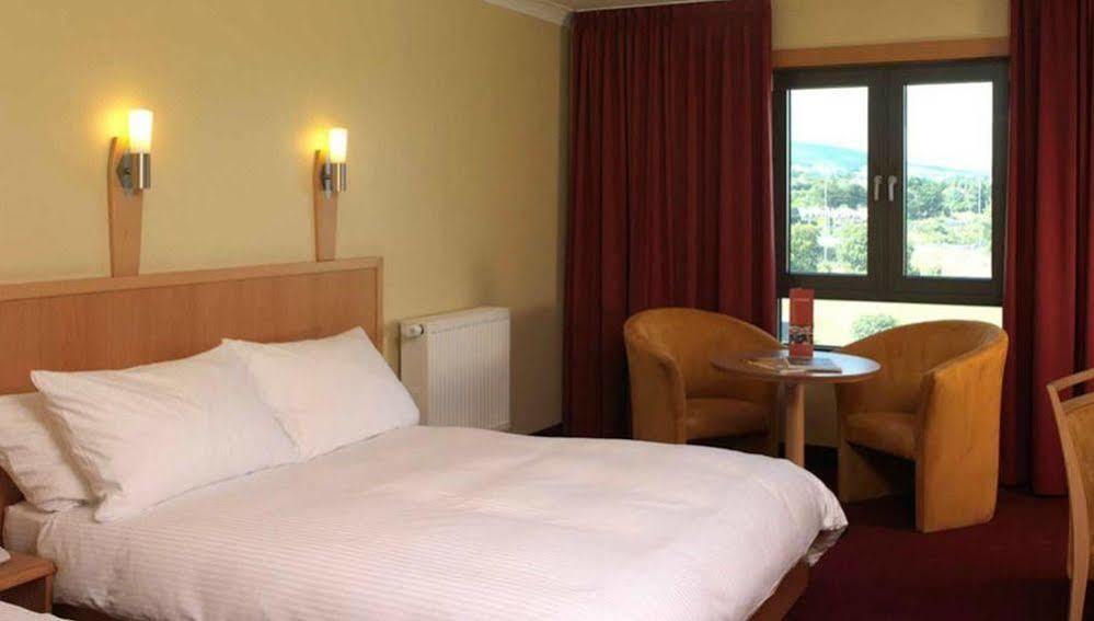 Clayton Hotel Leopardstown Exteriör bild